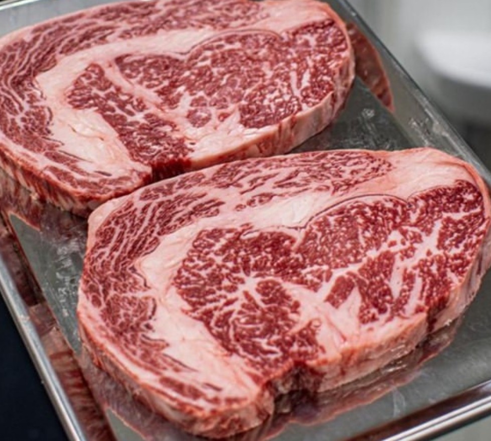 Wagyu Ribeye Marble 5